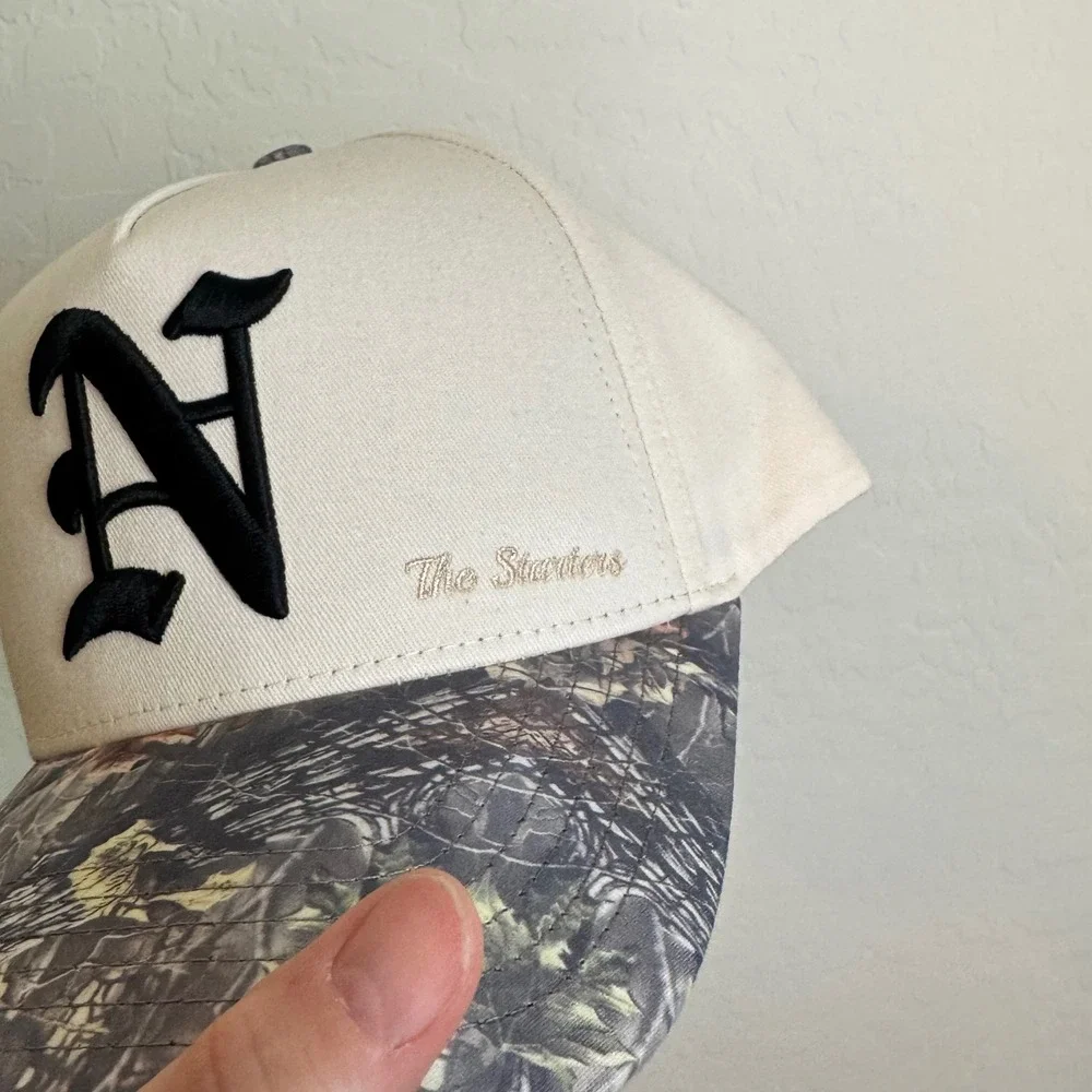 Woodn Grail Snapback Hat Cream Realtree Camo Old English N the Starters Mens